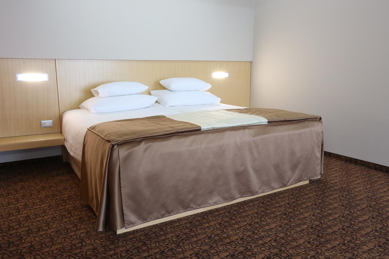 Hotel 체니카 외부 사진