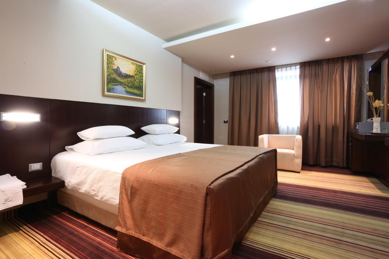 Hotel 체니카 외부 사진